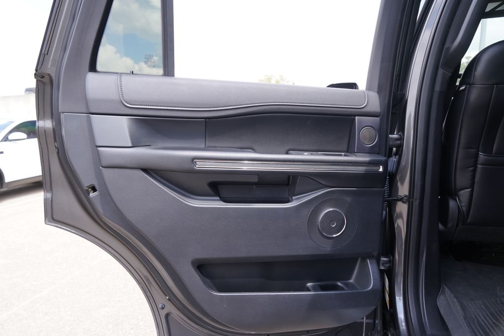 Used 2019 Magnetic Ford XLT image 32