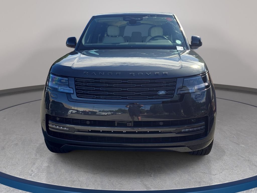 New 2026 Carpathian Grey Land Rover SE image 2