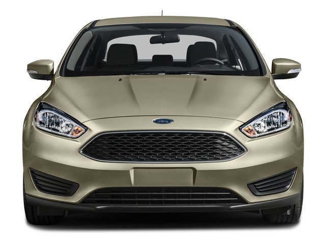 Used 2016 Oxford White Ford SE image 4