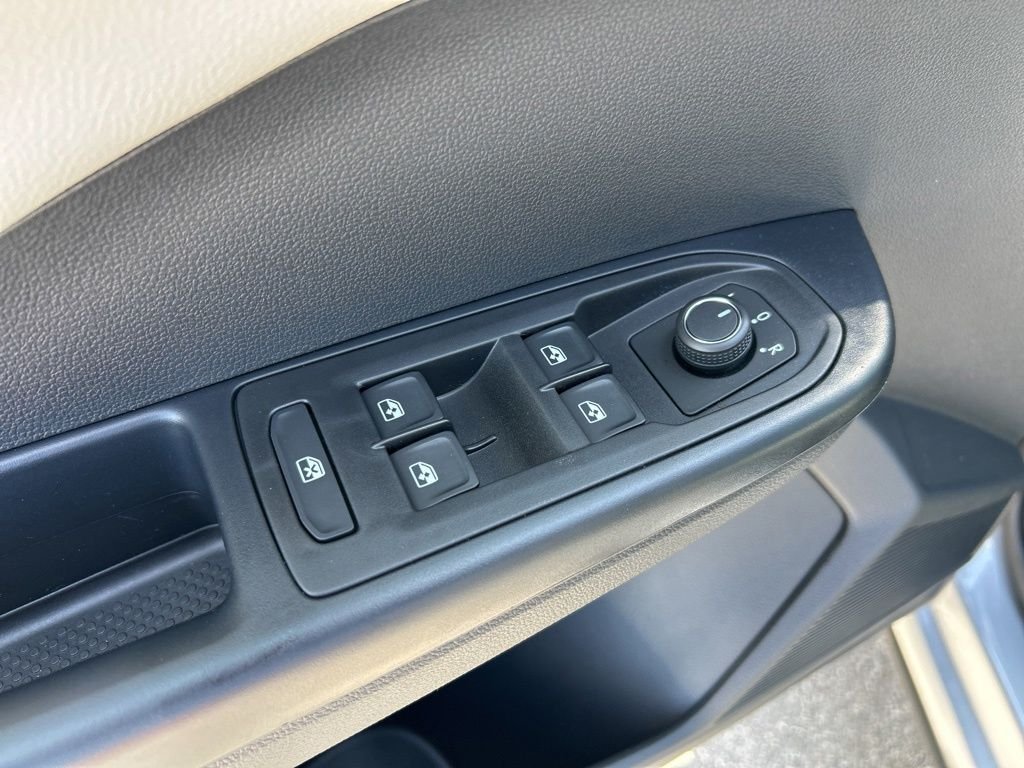 New 2026 Silver Volkswagen 1.5T S image 10