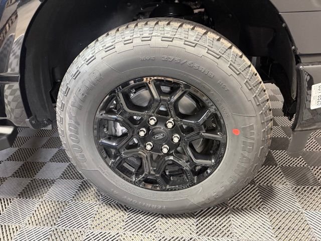 New 2026 Agate Black Metallic Ford XLT image 36