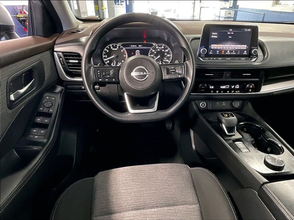 Used 2023 Silver Nissan SV image 18