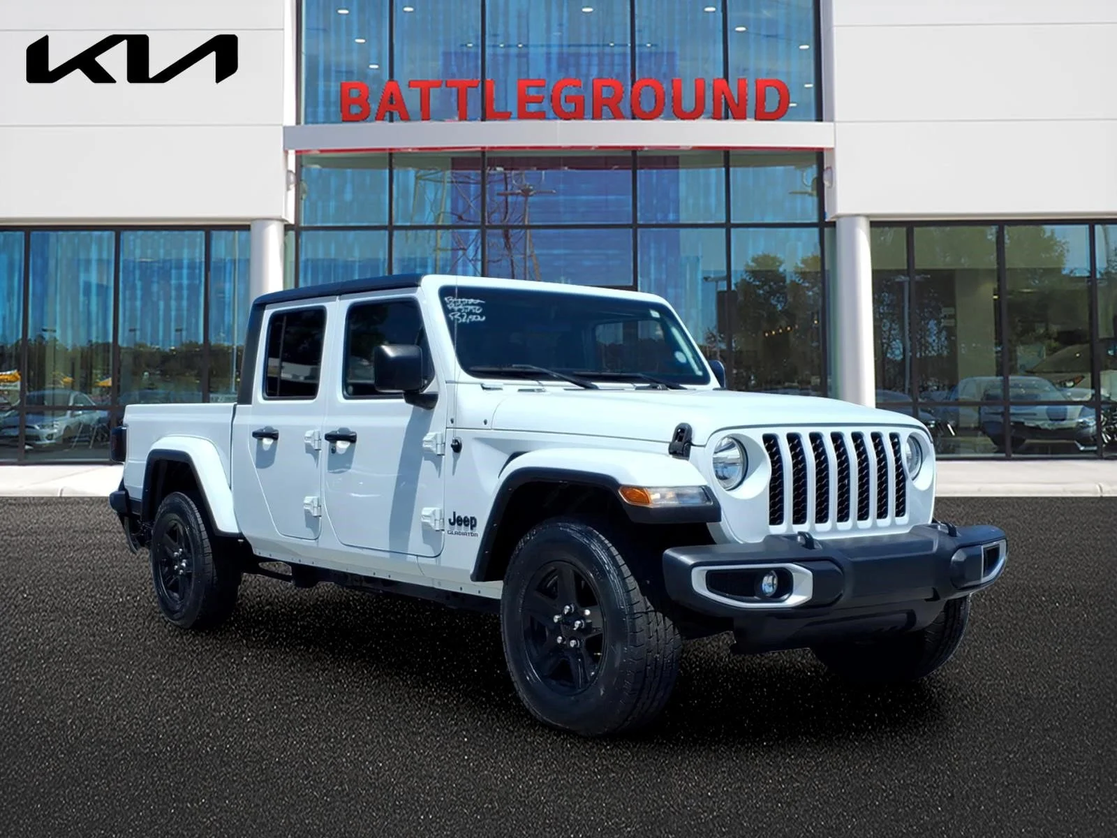 2021 Jeep Gladiator Sport S's photo
