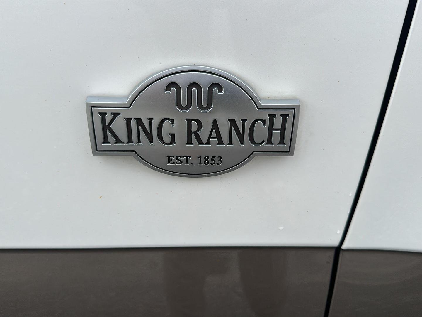 Used 2019 White Platinum Metallic Tri-Coat/Stone Gray Ford King Ranch image 22