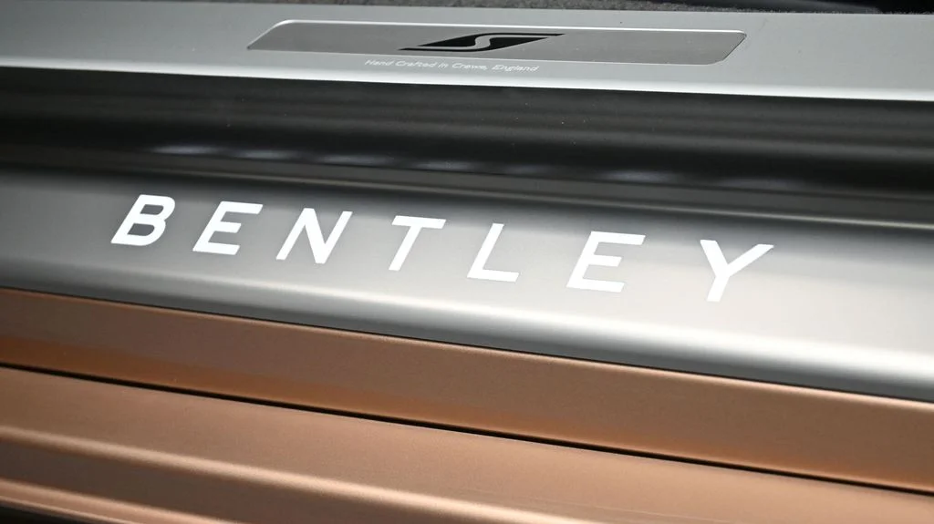 New 2026 Red Bentley  image 20