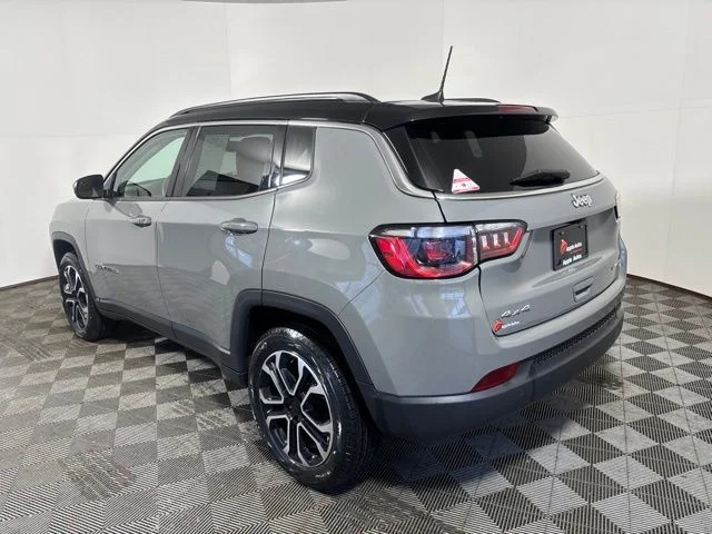 Certified Used 2022 Gray Jeep Limited image 4