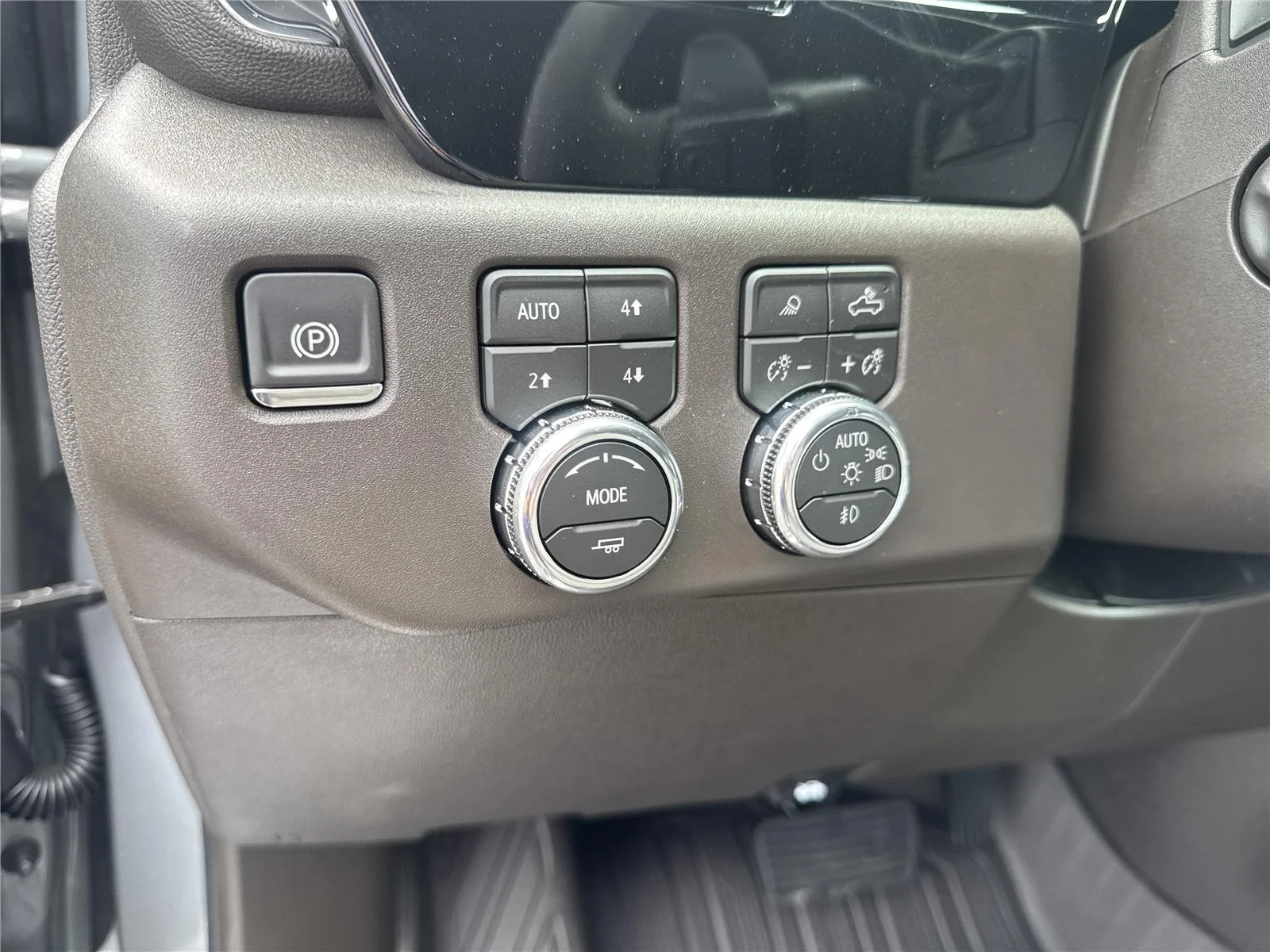 2026 GMC Sierra 1500 SLT - Photo 20