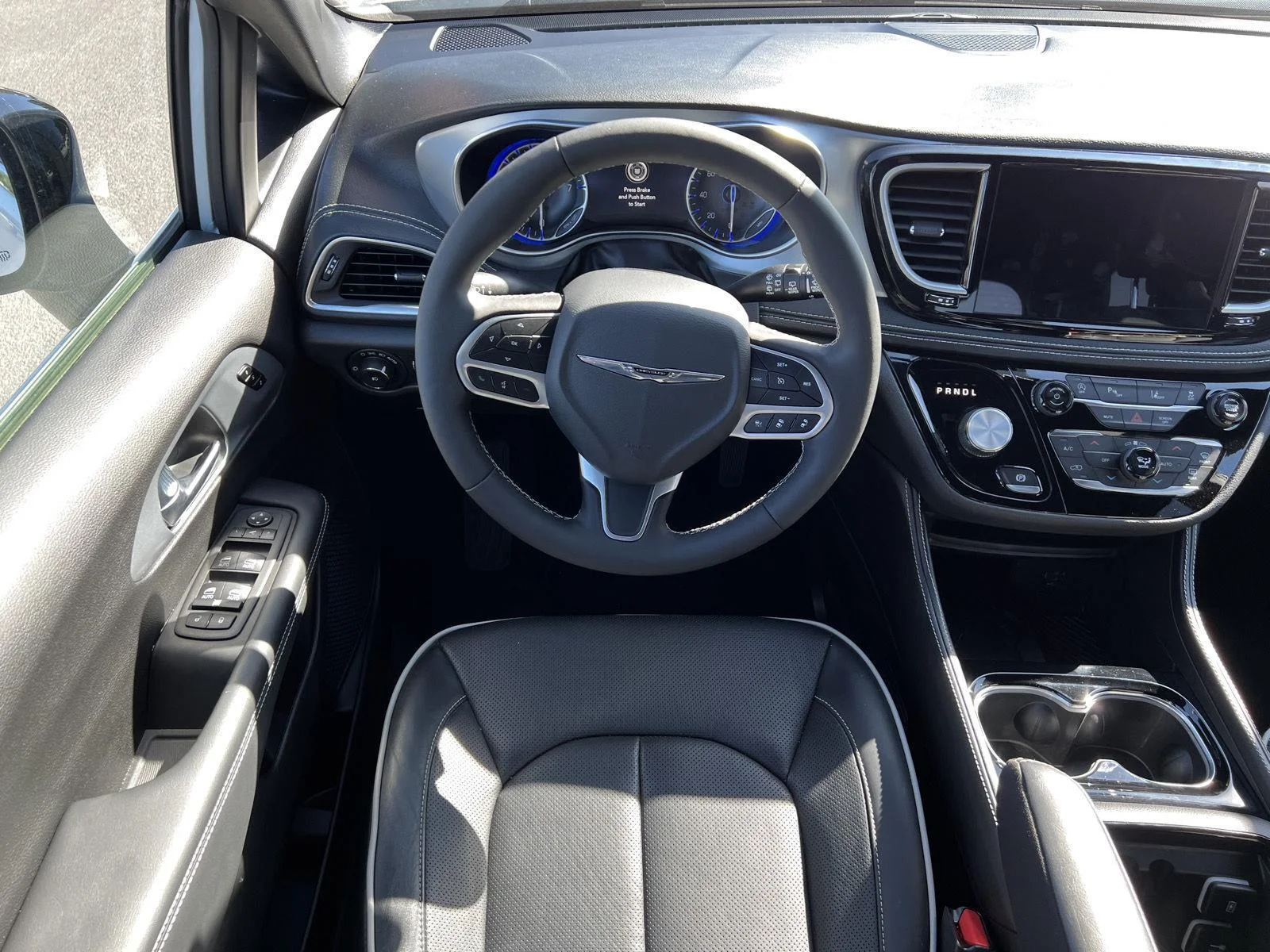 2026 Chrysler Pacifica Limited - Photo 33