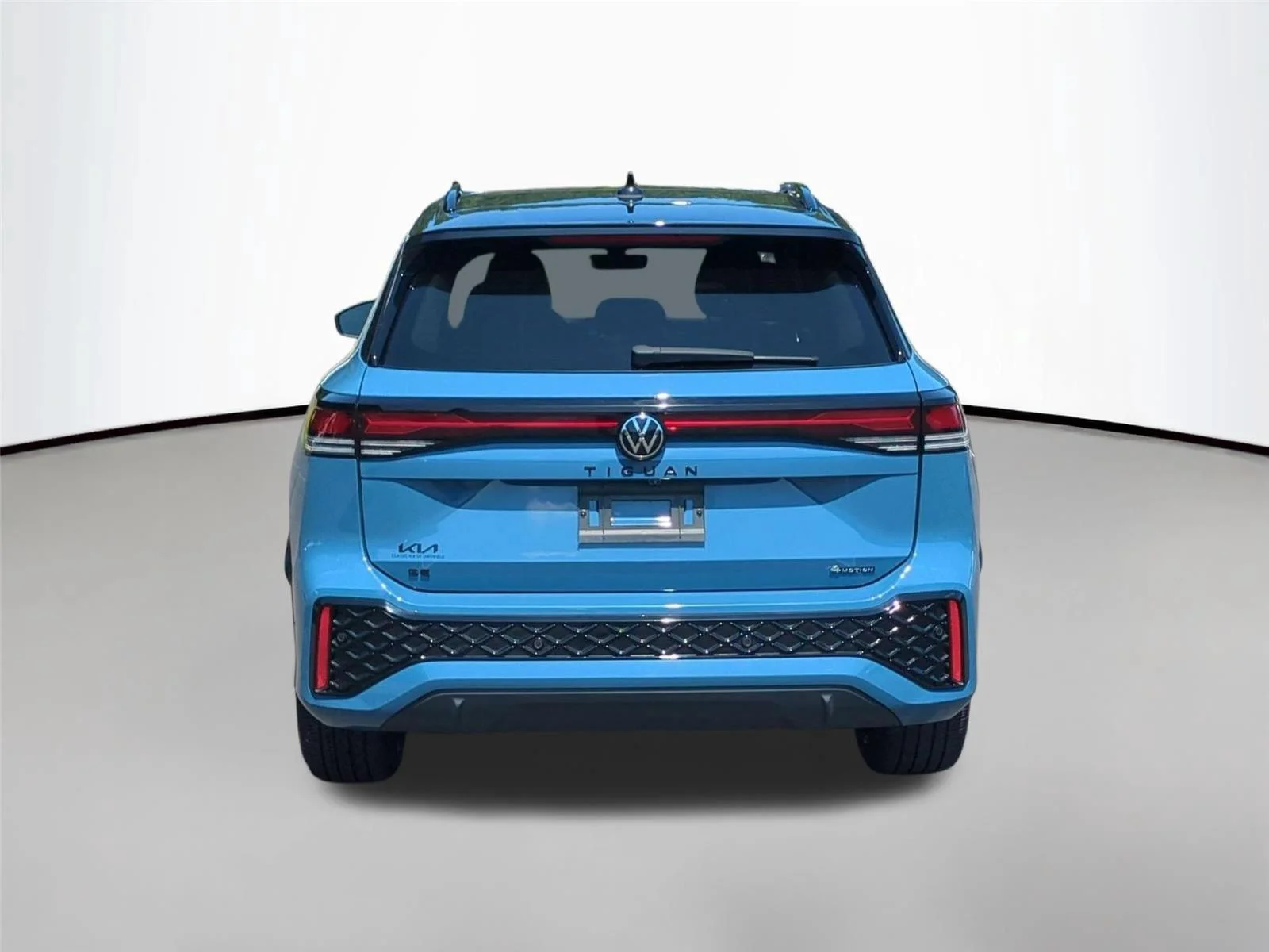Used 2025 Monterey Blue Pearl VOLKSWAGEN SERBLK image 4