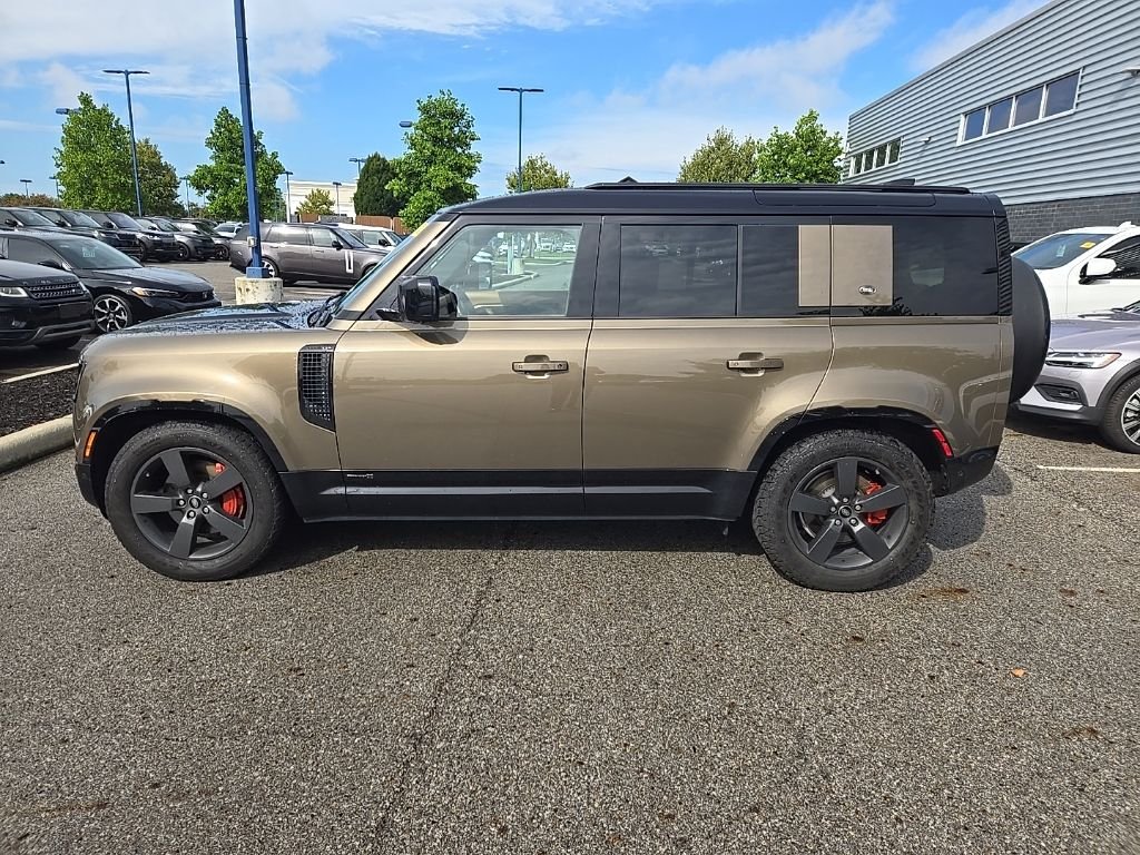 Used 2021 Gondwana Stone Metallic Land Rover X image 8