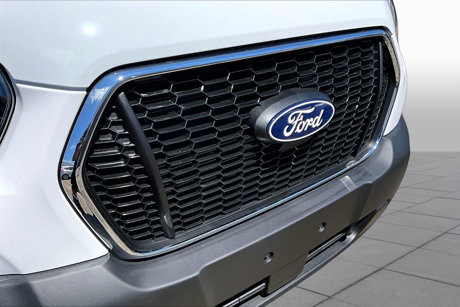 Used 2026 Oxford White Ford  image 30