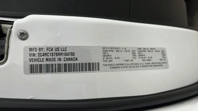 Used 2024 Bright White Clearcoat Chrysler Select S Appearance image 29