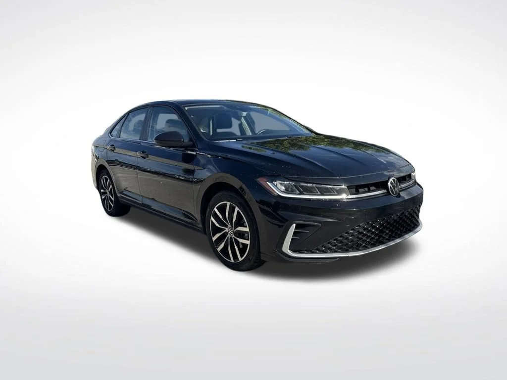Used 2025 Deep Black Pearl Effect Volkswagen 1.5T SE image 2
