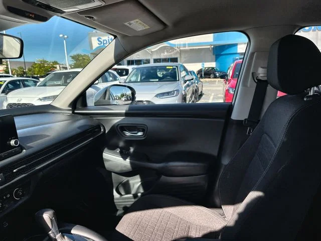 Used 2025  Honda LX image 12