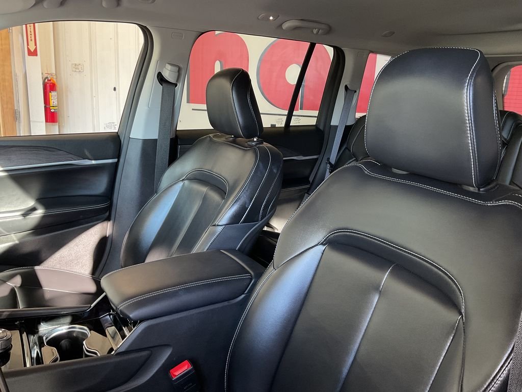 Used 2023 Gray Jeep Limited image 16