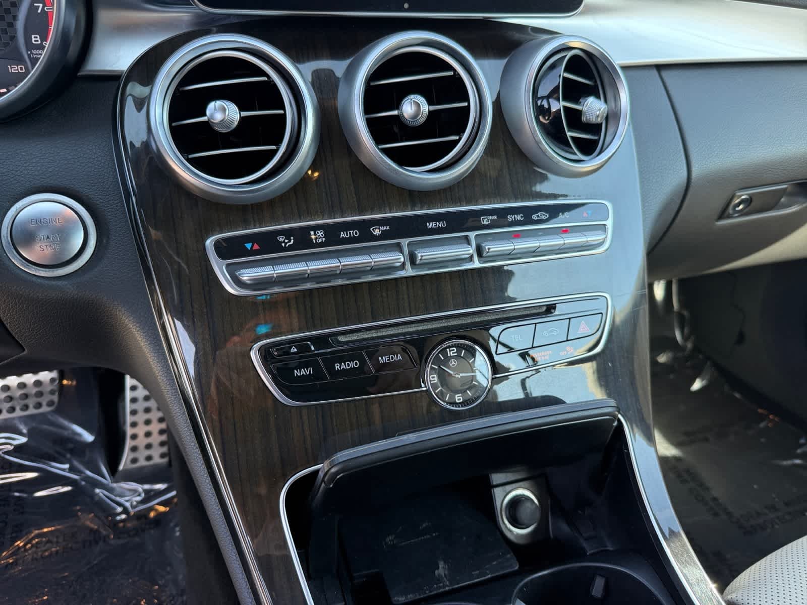 Used 2017 designo Diamond White Metallic Mercedes-Benz AMG® C 43 image 17