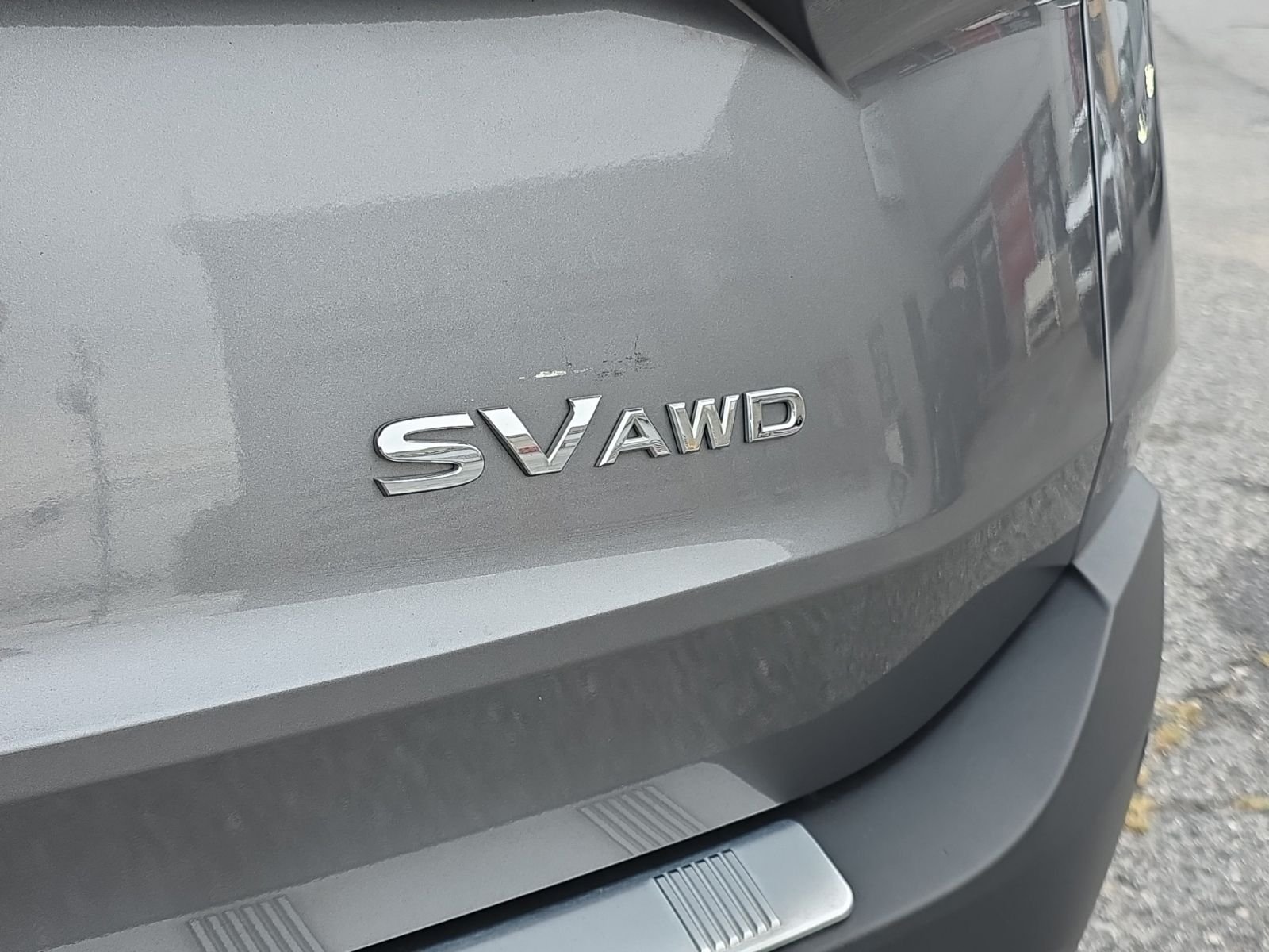 Used 2023 Gray Nissan SV image 27