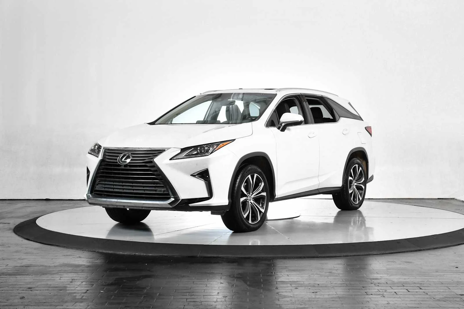 2019 Lexus RX 350 350L's photo