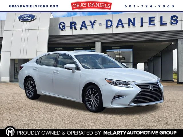 2017 Lexus ES 350 350's photo