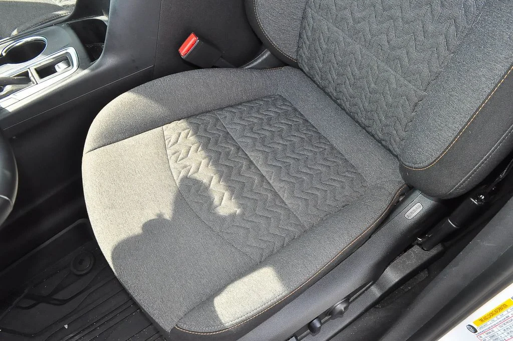 Used 2024 White Chevrolet LT image 11