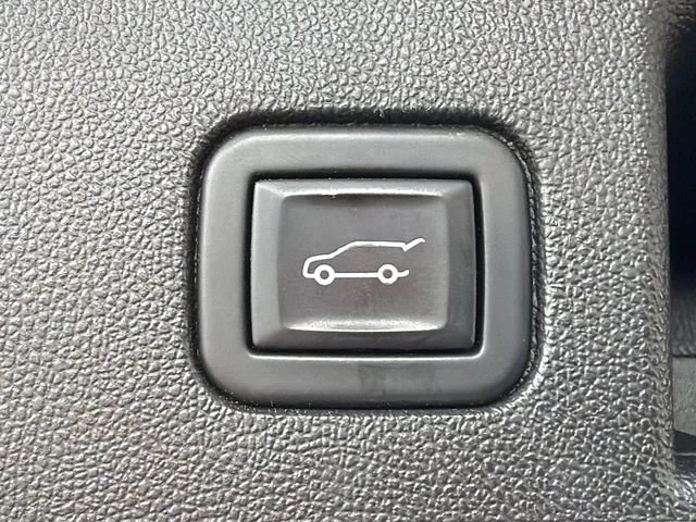 Used 2023 MOSAIC BLACK METALLIC Chevrolet RS image 19