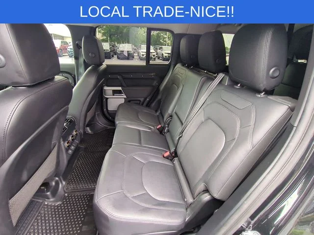 Used 2024  Land Rover S image 32