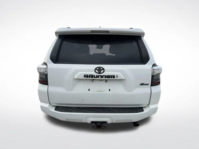 Used 2021 White Toyota SR5 Premium image 6