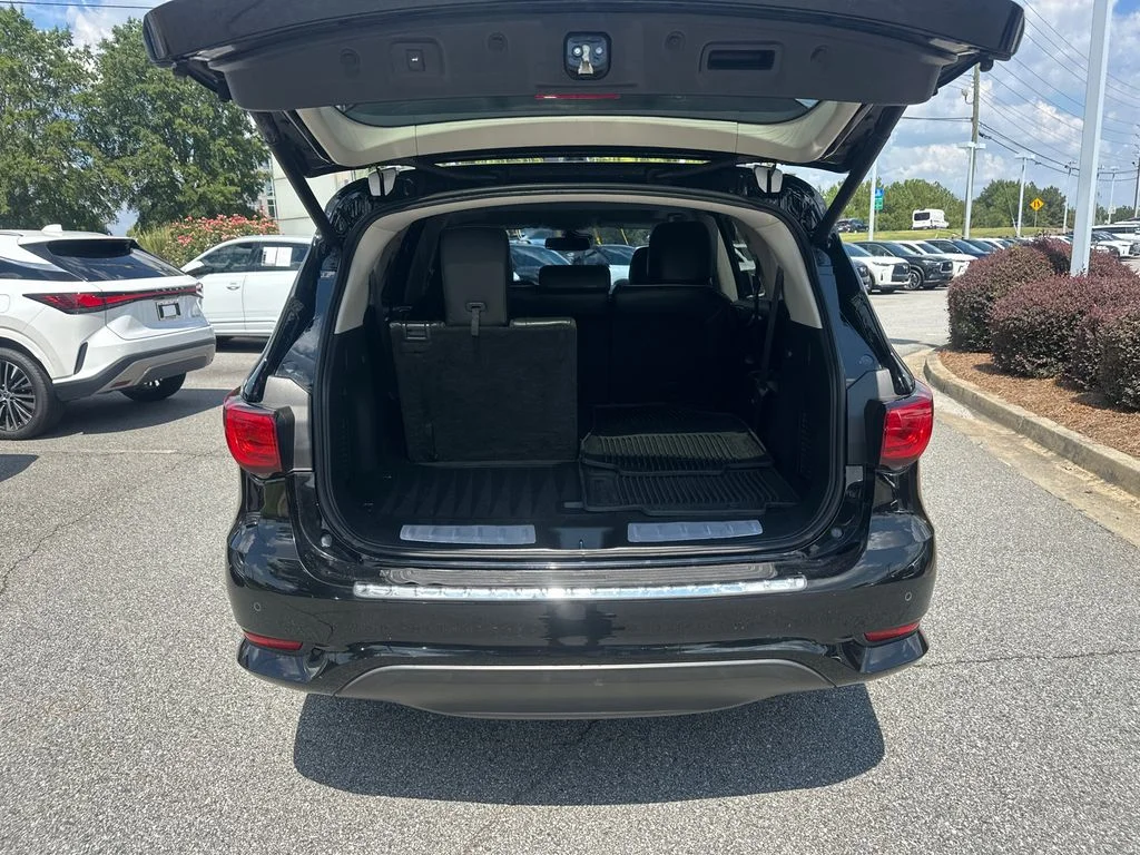 Used 2020 Black INFINITI LUXE image 15