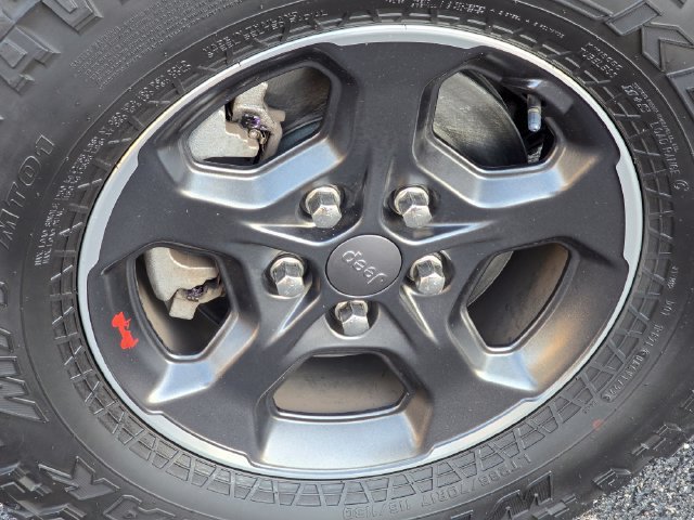 Certified Used 2022 Granite Crystal Metallic Clearcoat Jeep Rubicon image 24