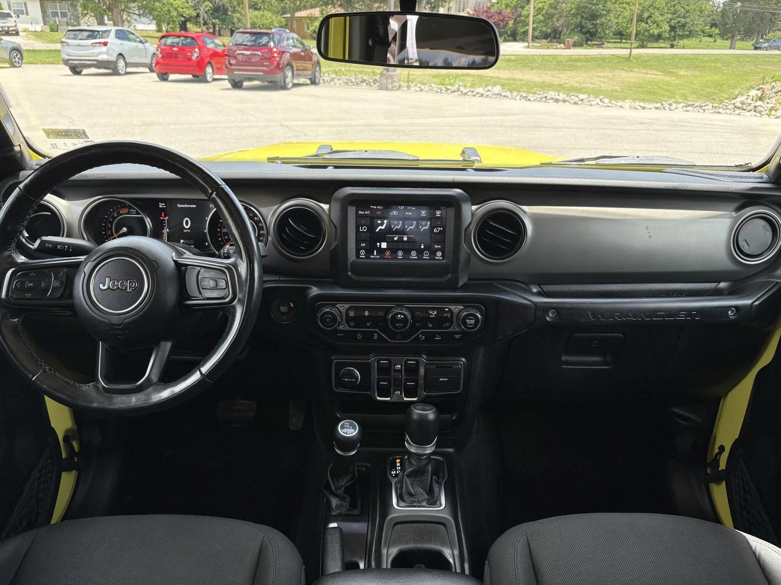 Used 2022 High Velocity Clearcoat Jeep Unlimited Sport S image 3