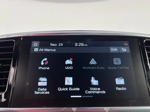Used 2021 White Kia SX image 25