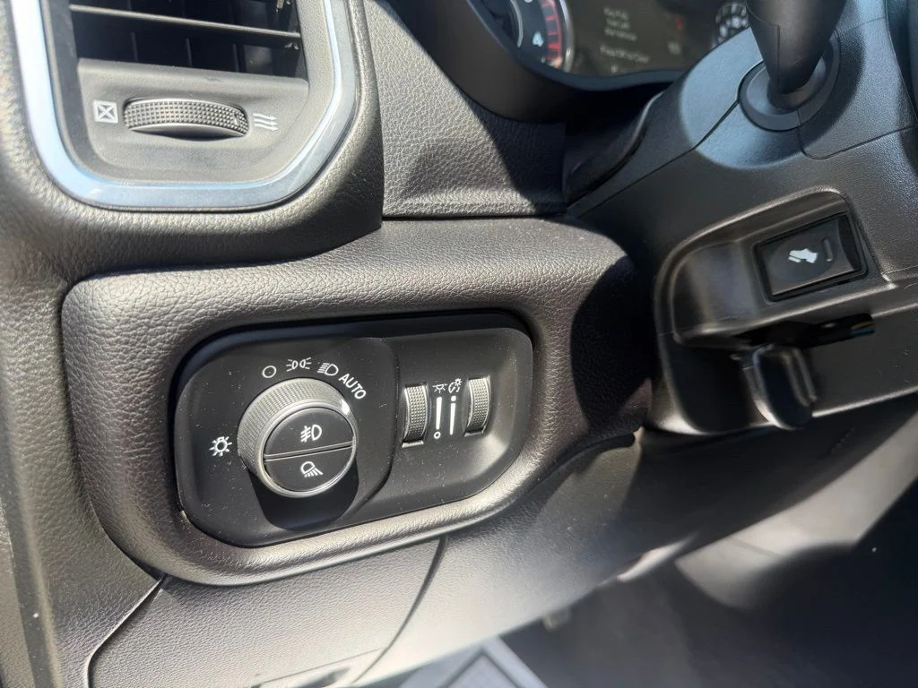 Certified Used 2024 Silver Ram Laramie image 19