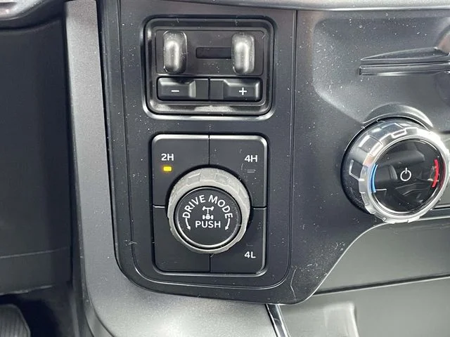 New 2026 Avalanche Ford XLT image 28