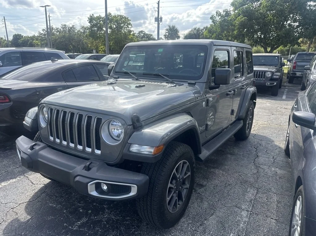 Used 2023 Gray Jeep Sahara image 1