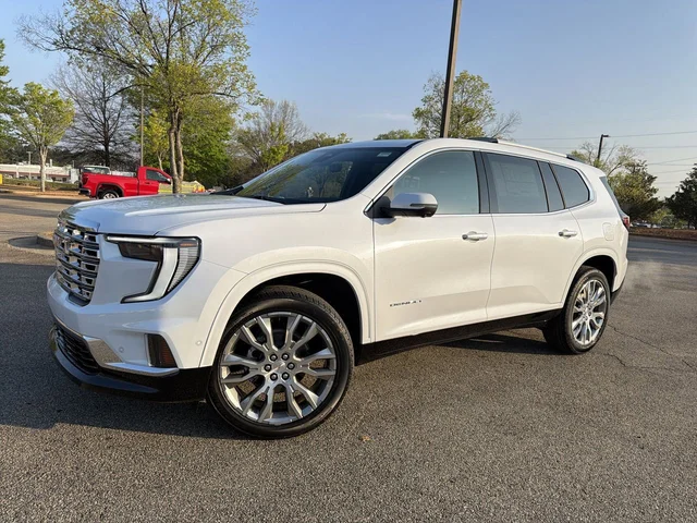 2026 GMC Acadia Denali
