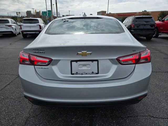 Used 2022 Silver Chevrolet LT image 7