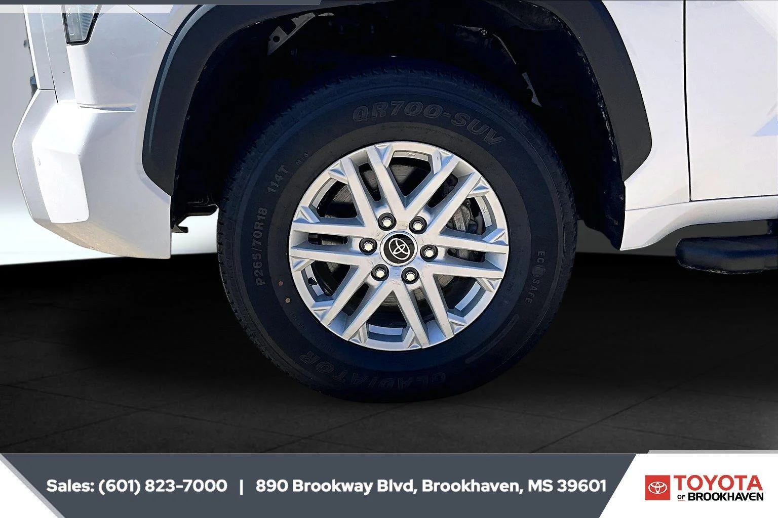 Used 2023 Ice Cap Toyota SR5 image 7