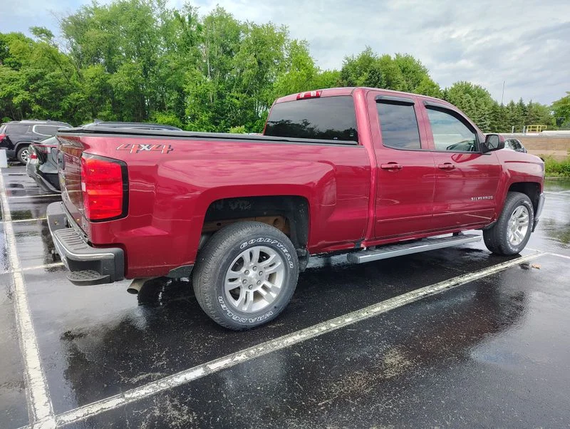 Used 2018 Red Chevrolet LT image 4