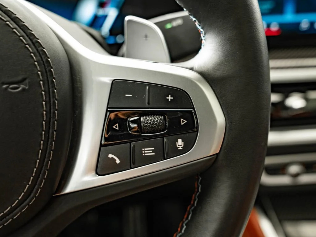 Used 2024 Skyscraper Grey Metallic BMW M60i image 28