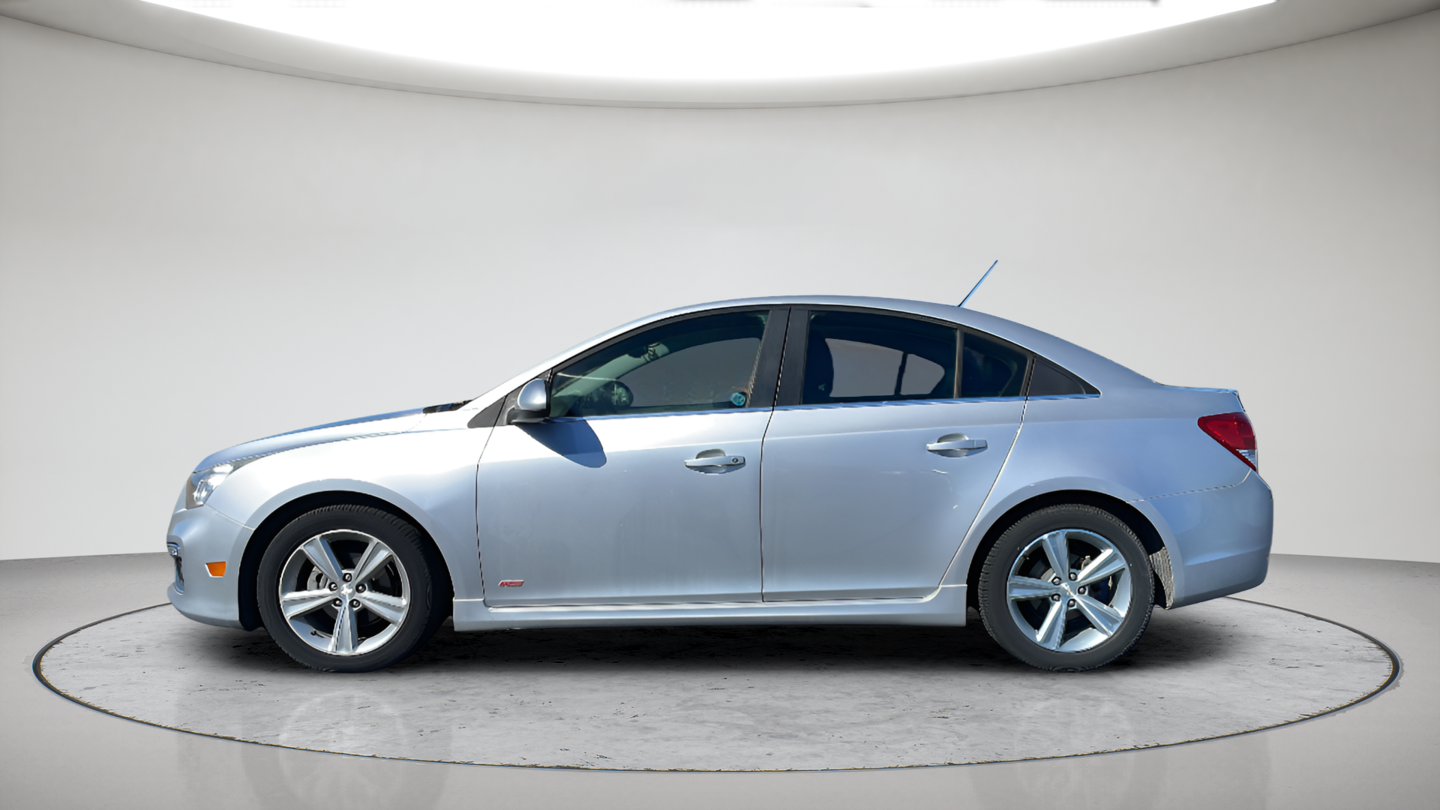 Used 2016 Silver Chevrolet 2LT image 8
