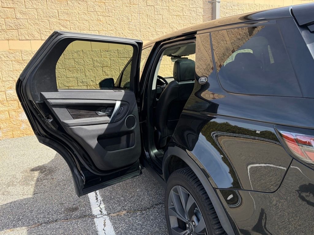 Used 2021 Black Land Rover SE image 15