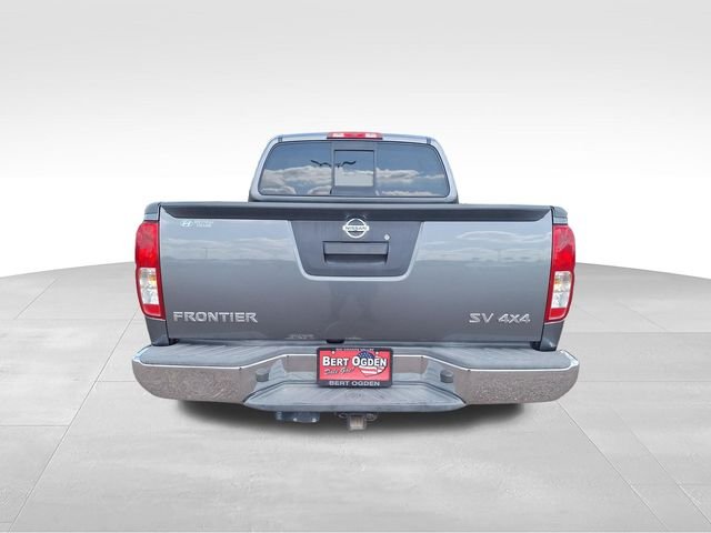 Used 2016 Gray Nissan SV image 6