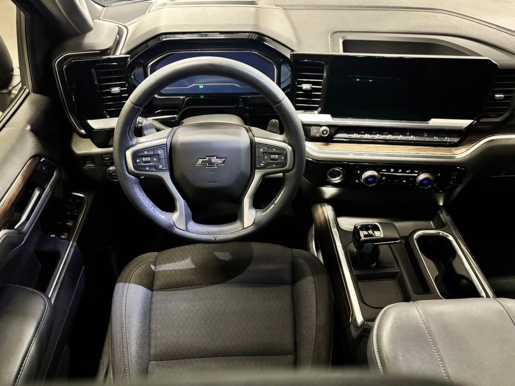 Used 2023 Black Chevrolet RST image 13