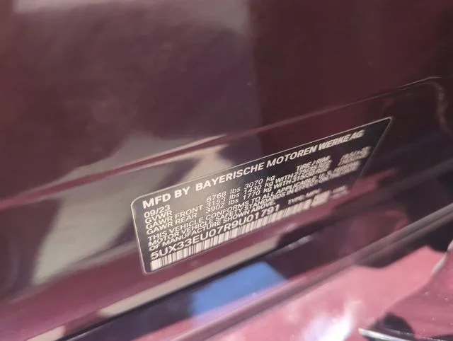Used 2024 Red BMW M60i image 29