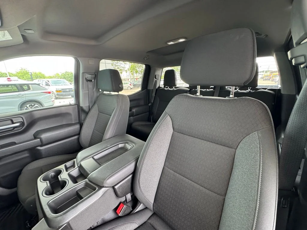 Used 2023 Gray Chevrolet Custom image 15