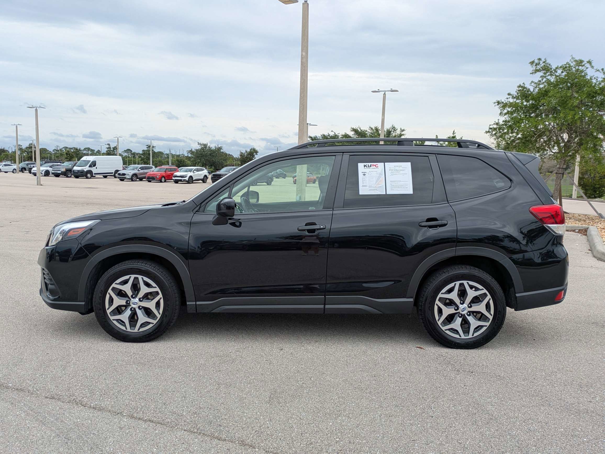 Used 2024 Crystal Black Silica Subaru Premium image 8