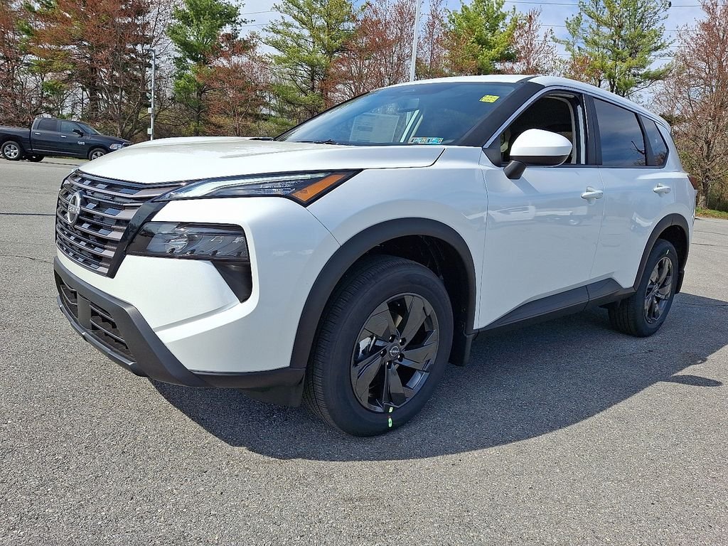 New 2026 Everest White Pearl TriCoat Nissan SV image 2