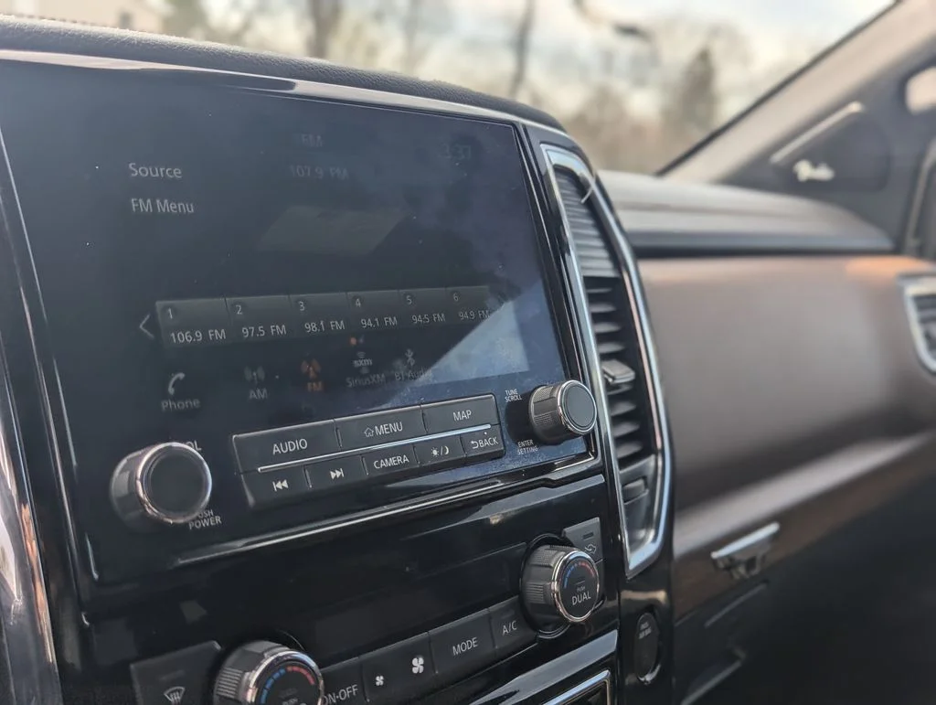 Used 2023 White Nissan Platinum Reserve image 32