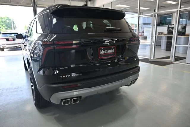 New 2026 Mosaic Black Metallic Chevrolet LT image 6