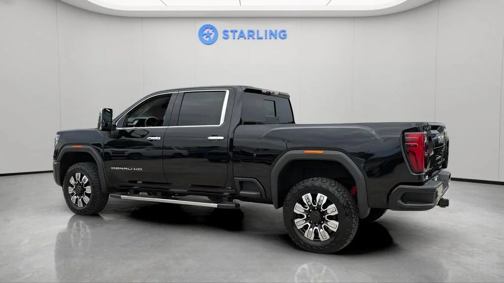 Used 2024 Onyx Black GMC Denali image 4